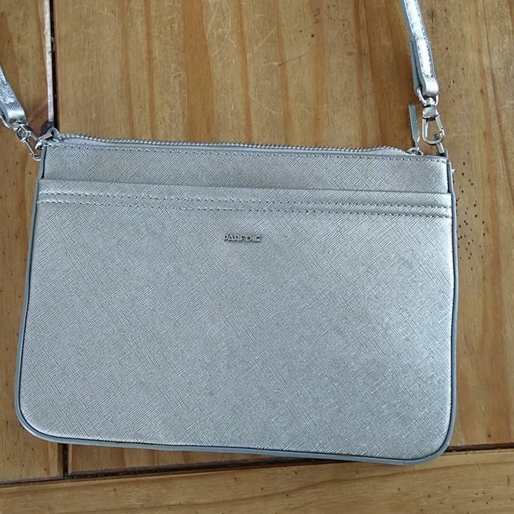 PARFOIS METALLIC GOLD PURSE